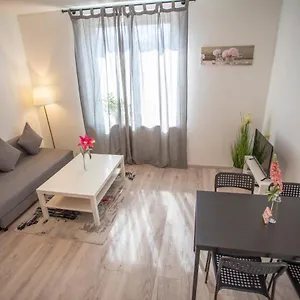  Apartment In The Center