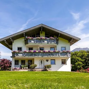 Gaestehaus Weber Oberperfuss